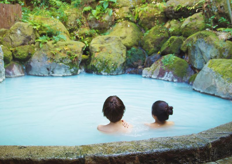 Vin Vũ Yên: tắm khoáng nóng Onsen đem lại lợi ích sức khỏe